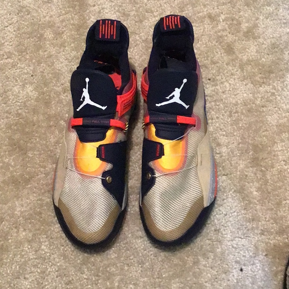 Jordan’s 33’s